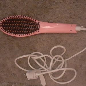 Heated brush straightener